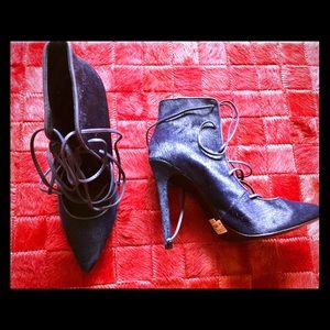 Schutz Navy Blue calf hair shoes sz 10 New